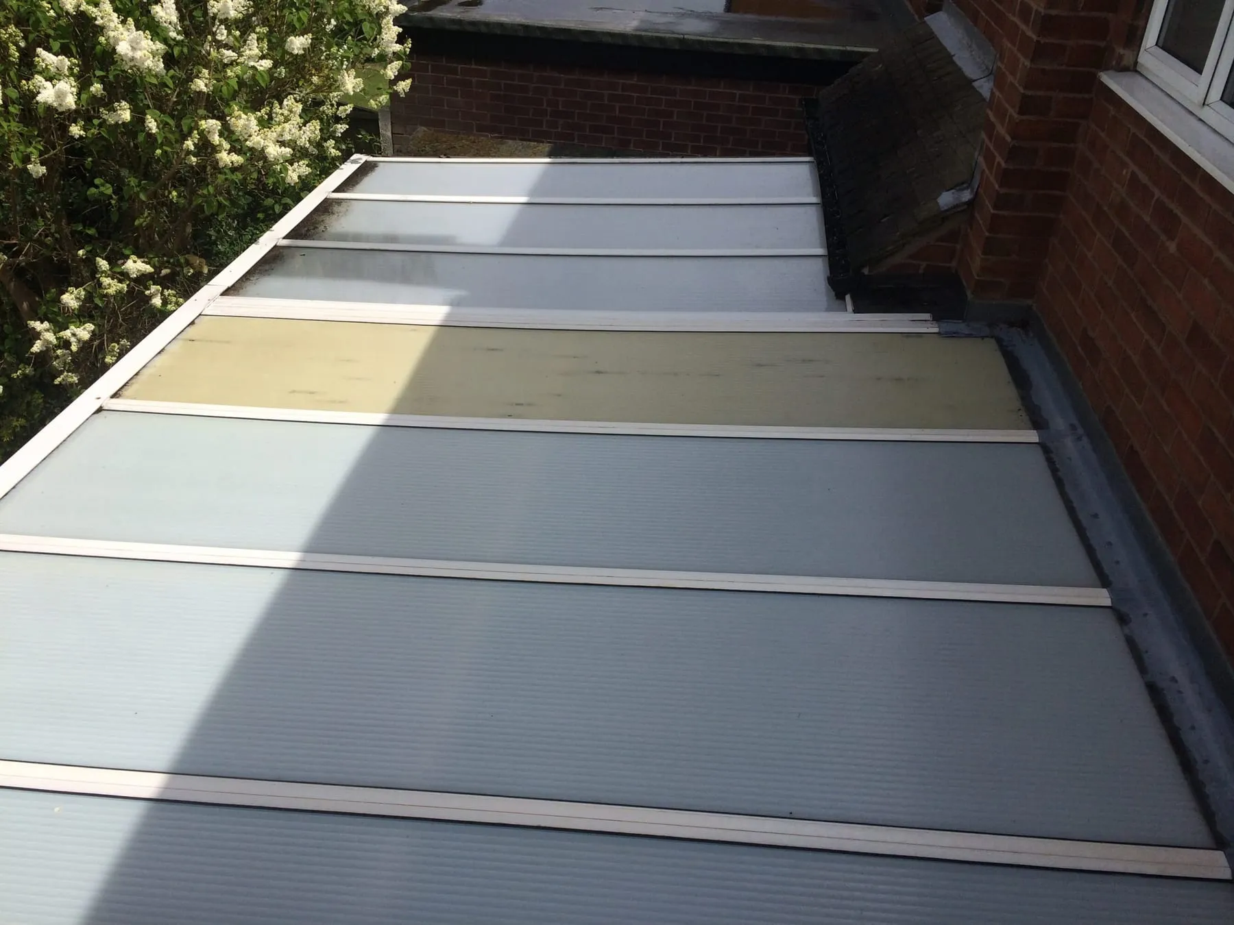 The same polycarbonate conservatory roof after cleaning