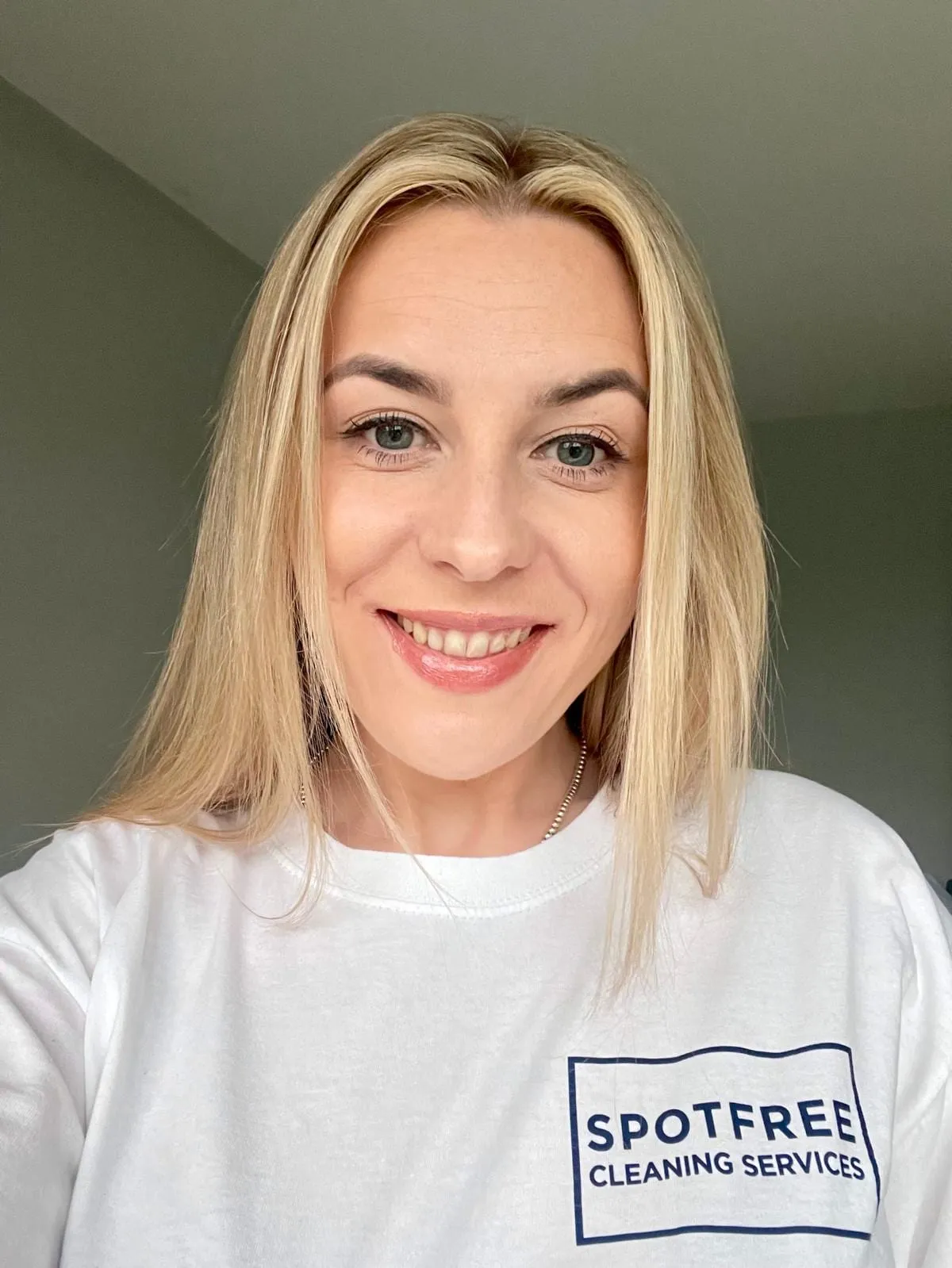 Sandra, executive assistant
